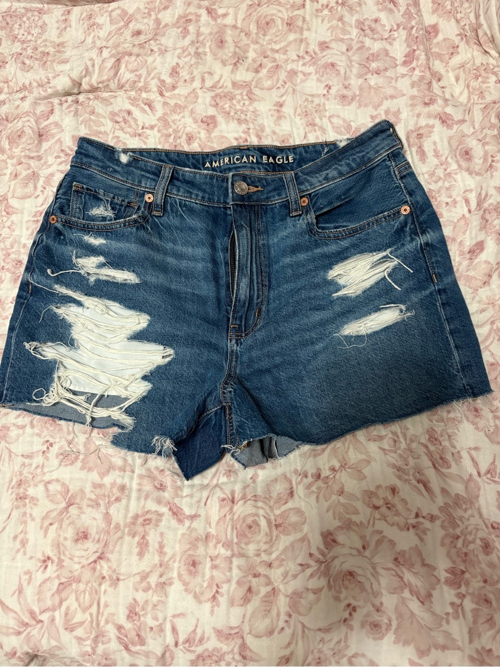 American Eagle Outfitters Distressed Denim Women’s Shorts - Mom Short- Dark Blue